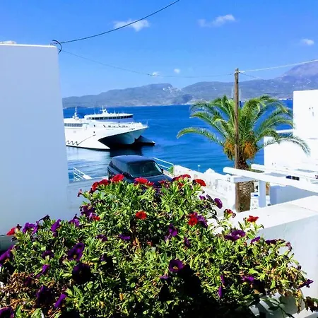Emily's Adamantas (Milos)