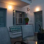 Emily's Adamantas (Milos)