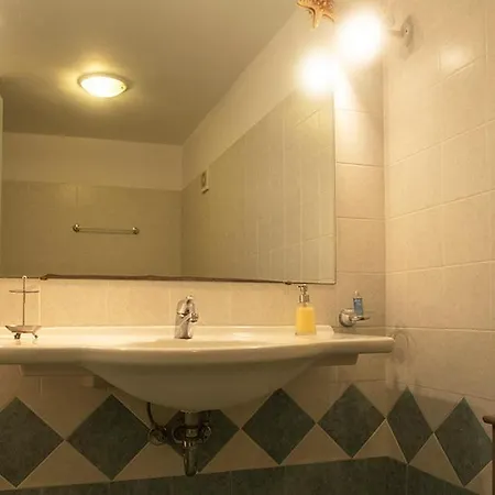 Emily's * アダマス