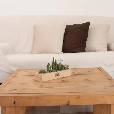 アパート Emily's アダマス