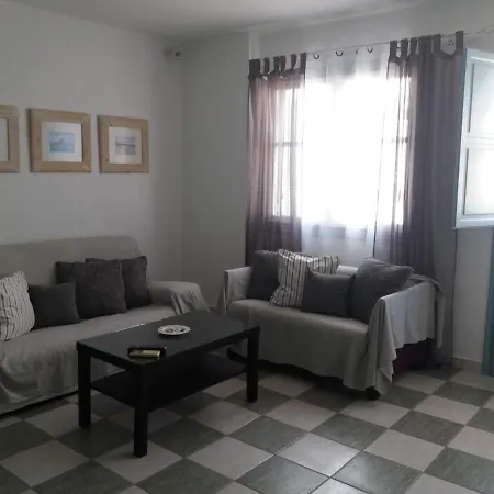 Emily's Apartamento Adamantas (Milos)