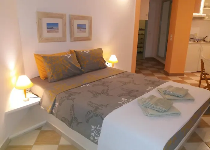 Апартаменты Emily's Адамас